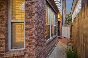 5242 Eigel St, Houston, TX 77007 - Photo 6