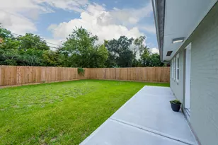 10613 Willowgrove Dr, Houston, TX 77035 - Photo 30