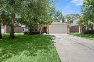 166 Fairwind Trail Dr, Conroe, TX 77385 - Photo 2