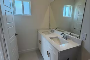 13202 Hayden Peak Dr, Iowa Colony, TX 77583 - Photo 22