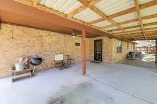10282 Valley Dr S, Willis, TX 77318 - Photo 36