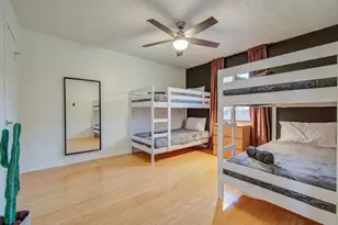 9614 Springmont Dr, Houston, TX 77080 - Photo 32