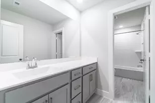 8915 Rose Jade Dr, Iowa Colony, TX 77583 - Photo 16