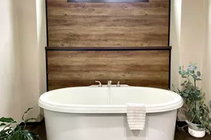 2757 E Capps Rd, Livingston, TX 77351 - Photo 14