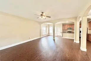 43 Panterra Way, The Woodlands, TX 77382 - Photo 4