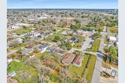 308 Lawrence Street #A, Tomball, TX 77375 - Photo 24