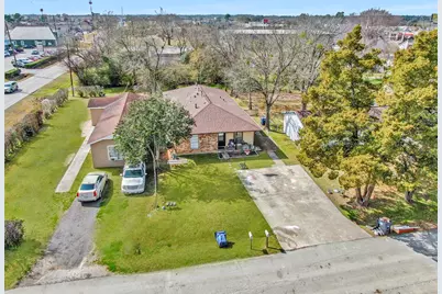 308 Lawrence Street #A, Tomball, TX 77375 - Photo 22