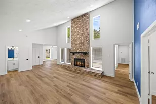 12210 Waldemar Dr, Houston, TX 77077 - Photo 2