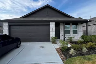 5211 Red Drum Dr, Baytown, TX 77520 - Photo 1