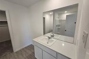 5211 Red Drum Dr, Baytown, TX 77520 - Photo 6