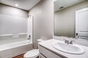 9214 Burnet Flds Dr, Baytown, TX 77521 - Photo 16