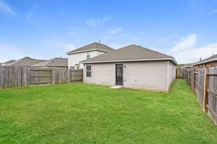 9214 Burnet Flds Dr, Baytown, TX 77521 - Photo 18