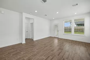 318 Ruby Frd Dr, Cove, TX 77523 - Photo 10