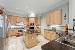 15111 Black Falls Ln, Sugar Land, TX 77498 - Photo 12