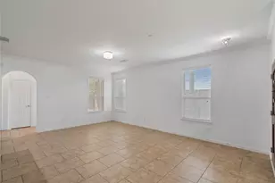 31 Umbria Ln, The Woodlands, TX 77382 - Photo 8