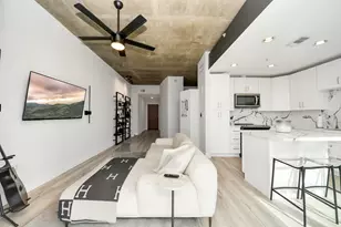 5925 Almeda Rd, Houston, TX 77004 - Photo 16