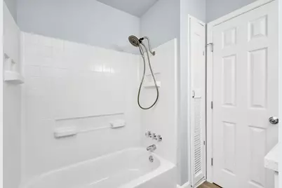 6411 Hollow Oaks Drive, Houston, TX 77050 - Photo 26