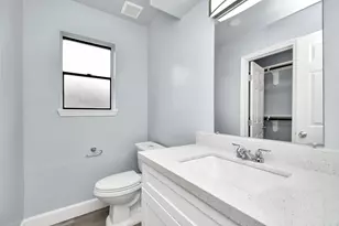 6411 Hollow Oaks Dr, Houston, TX 77050 - Photo 20