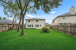 2719 Chatford Hollow Ln, Houston, TX 77014 - Photo 22