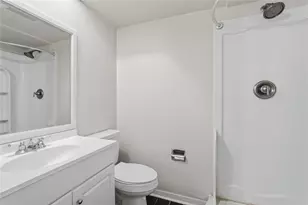 5111 Debeney Dr, Houston, TX 77039 - Photo 10