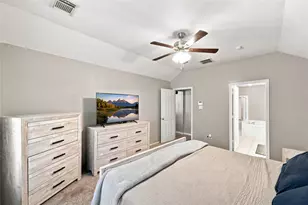 217 Fox Springs Ct, Dickinson, TX 77539 - Photo 16