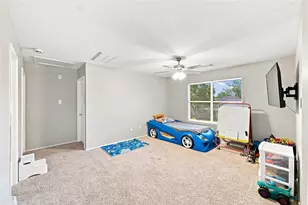 217 Fox Springs Ct, Dickinson, TX 77539 - Photo 18