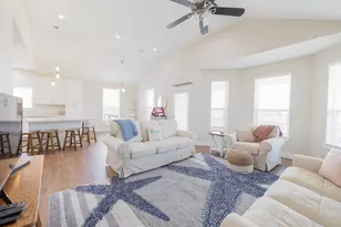 4129 Fort Bend Dr, Galveston, TX 77554 - Photo 2
