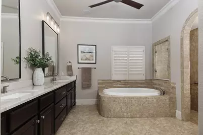 70 Lake Voyageur Drive, The Woodlands, TX 77389 - Photo 22