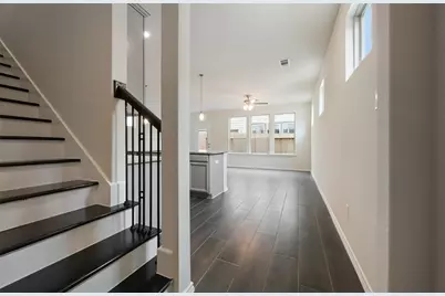 3104 Dakota Falls Drive, Houston, TX 77063 - Photo 2