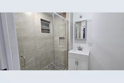 2634 Tidewater Drive, Houston, TX 77045 - Photo 8