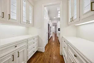 2802 West Ln Dr, Houston, TX 77027 - Photo 10