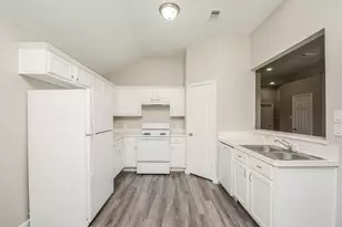 12202 Duane Ct, Houston, TX 77047 - Photo 10