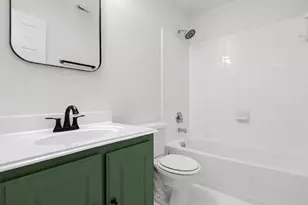 12922 Regal Oaks Bend Ln, Houston, TX 77047 - Photo 16