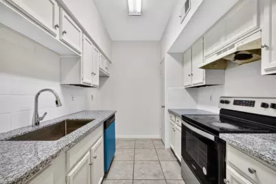 7395 Regency Square Court #7395, Houston, TX 77036 - Photo 10