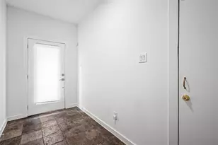 5712 Winsome Ln, Houston, TX 77057 - Photo 10