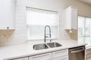 15611 Oakworth Ct, Sugar Land, TX 77498 - Photo 14