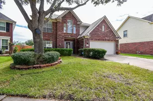 15611 Oakworth Ct, Sugar Land, TX 77498 - Photo 2