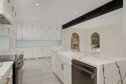 24 Hornsilver, The Woodlands, TX 77381 - Photo 10
