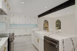 24 Hornsilver, The Woodlands, TX 77381 - Photo 10