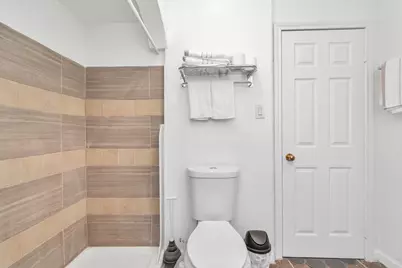 915 8th Street, Galveston, TX 77550 - Photo 40