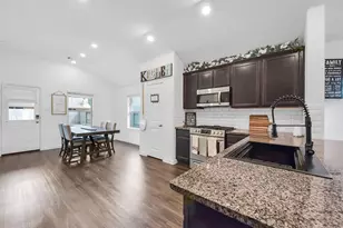 1004 Bulwark Dr, Crosby, TX 77532 - Photo 12