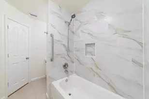 7926 Sinfonia Dr Dr, Houston, TX 77040 - Photo 26