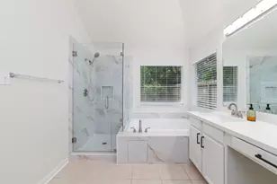 7926 Sinfonia Dr Dr, Houston, TX 77040 - Photo 22