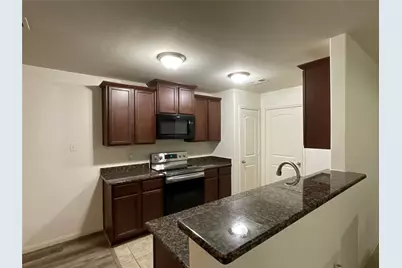 5739 Rainbow Road, Baytown, TX 77523 - Photo 14