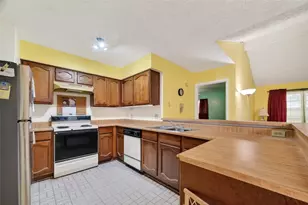 302 Windward Dr, League City, TX 77573 - Photo 12