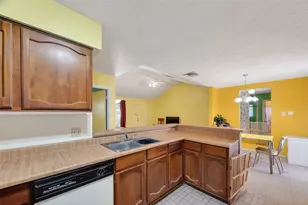 302 Windward Dr, League City, TX 77573 - Photo 14