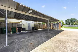7866 Green Lawn Dr, Houston, TX 77088 - Photo 12