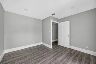 7866 Green Lawn Dr, Houston, TX 77088 - Photo 6