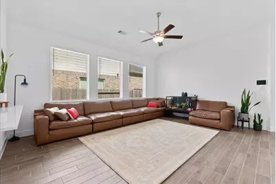 12115 Hollow Marsh Drive, Santa Fe, TX 77510 - Photo 8