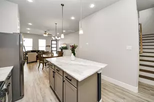 9017 Lonestar Creekbend Ln, Houston, TX 77080 - Photo 10